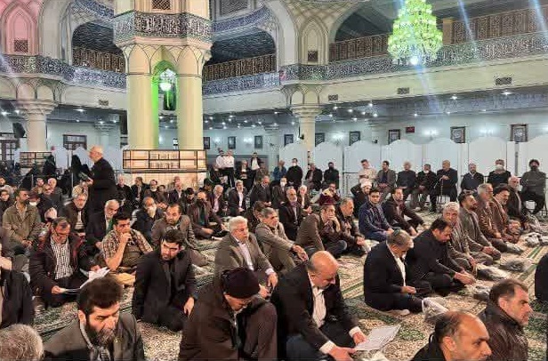 عصر امروز مراسم بزرگداشت اولین سالگرد ارتحال حضرت آیت الله محمدی ری شهری تولیت فقید آستان حضرت عبدالعظیم (ع) در محل این آستان مقدس برگزار شد.