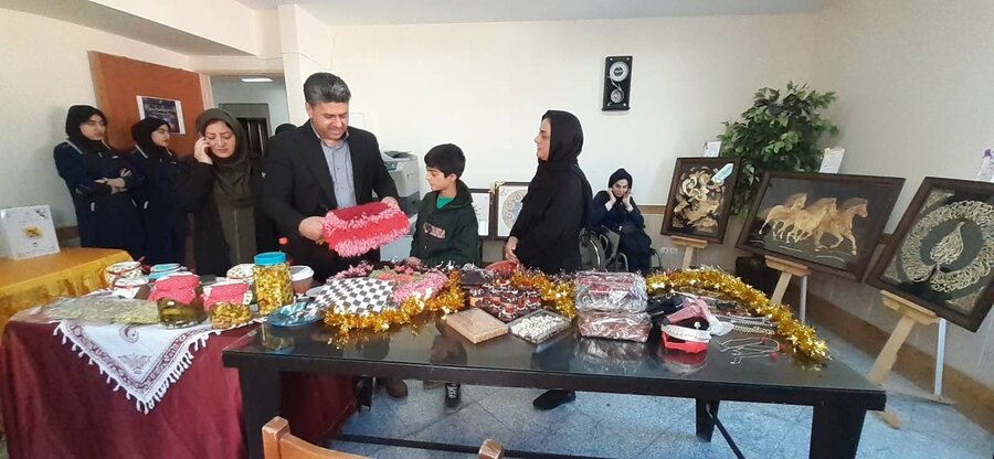 شهرری | برگزاری نمایشگاه دست آوردها و توانمندی های معلولین