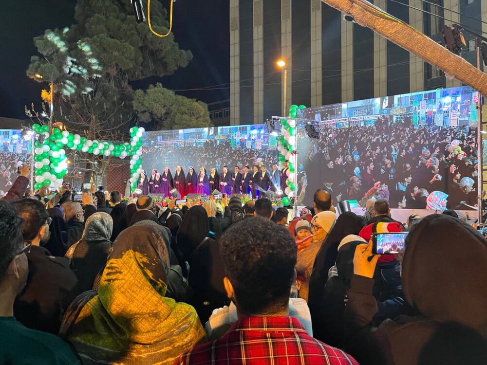 ویژه‌برنامه ماه خوبان و جشن بزرگ نیمه شعبان در میدان حضرت عبدالعظیم حسنی (ع) برگزار شد