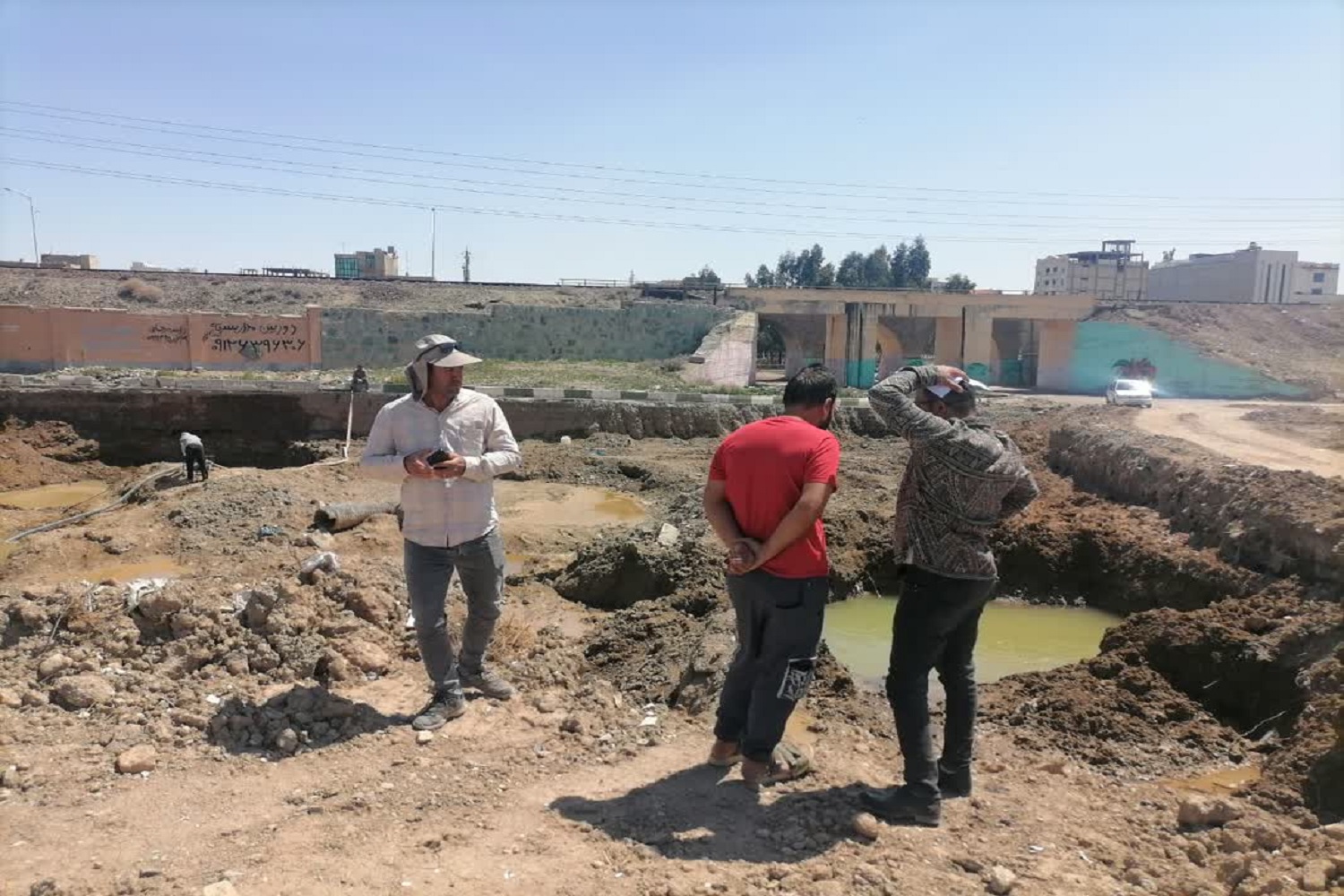 توقف عملیات خاکریزی و خاکبرداری از رودخانه سیاه آب