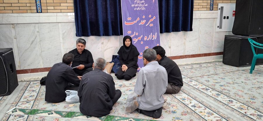 شهرری | سخنرانی قبل از خطبه و برگزاری میز خدمت در نماز جمعه