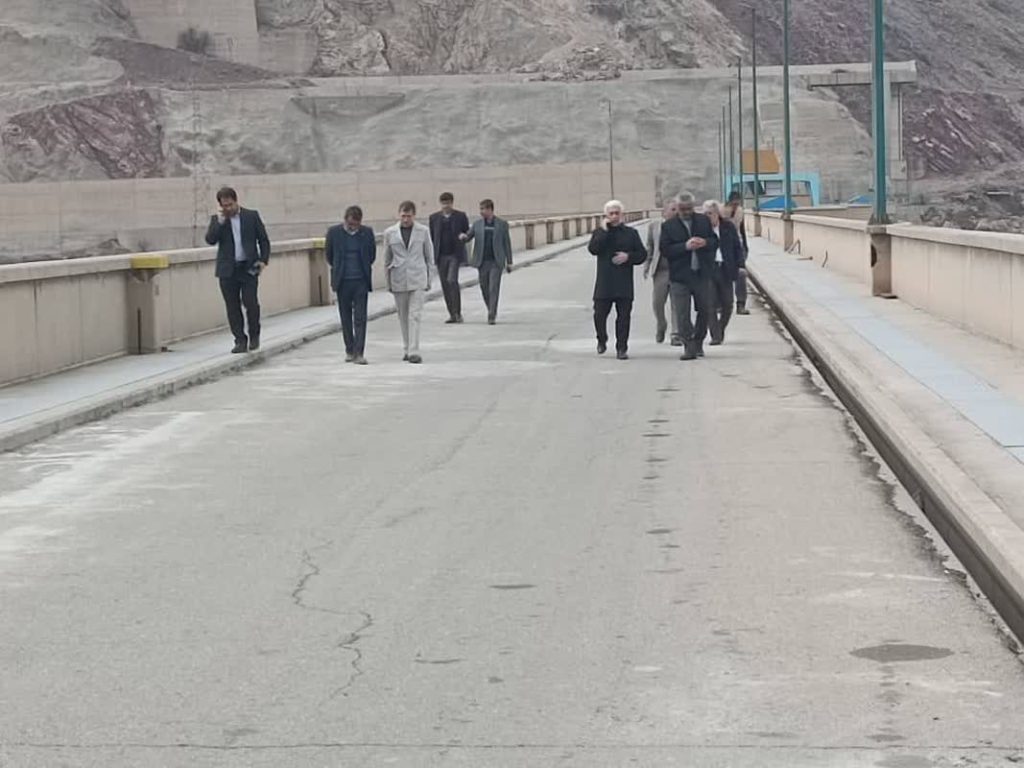 بازدید معاون وزیر نیرو و مدیرعامل شرکت آب منطقه ای تهران از وضعیت آبی سد لتیان