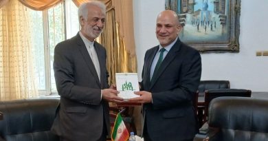 دیدار دکتر باقری مشاور ویژه تولیت آستان مقدس حضرت عبدالعظیم علیه السلام در امور بین‌الملل با سفیر کشور جمهوری عراق در ایران