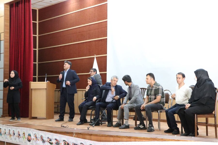 شهرری | برگزاری جلسه انگیزشی آماده‌سازی شغلی با رویکرد ایجاد اشتغال