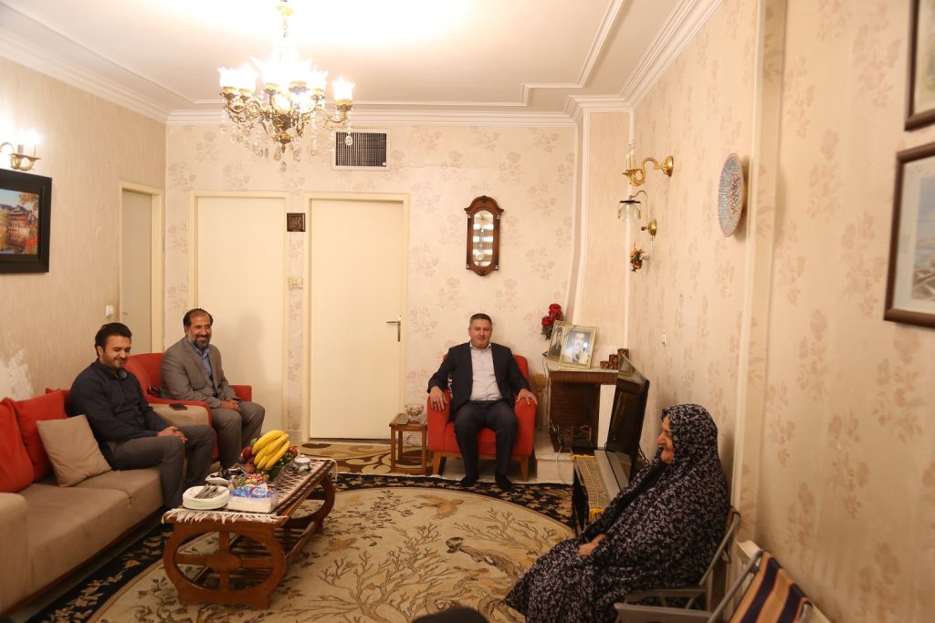 دیدار با خانواده شهید " باب الله میرزایی فشمی"