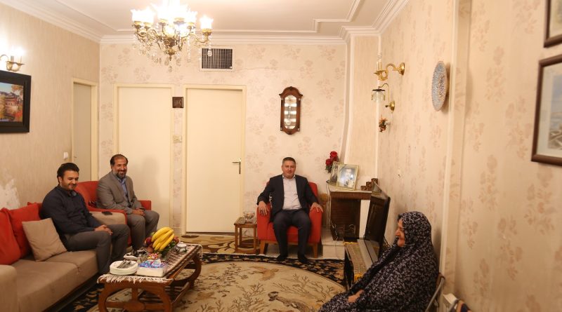 دیدار با خانواده شهید " باب الله میرزایی فشمی"