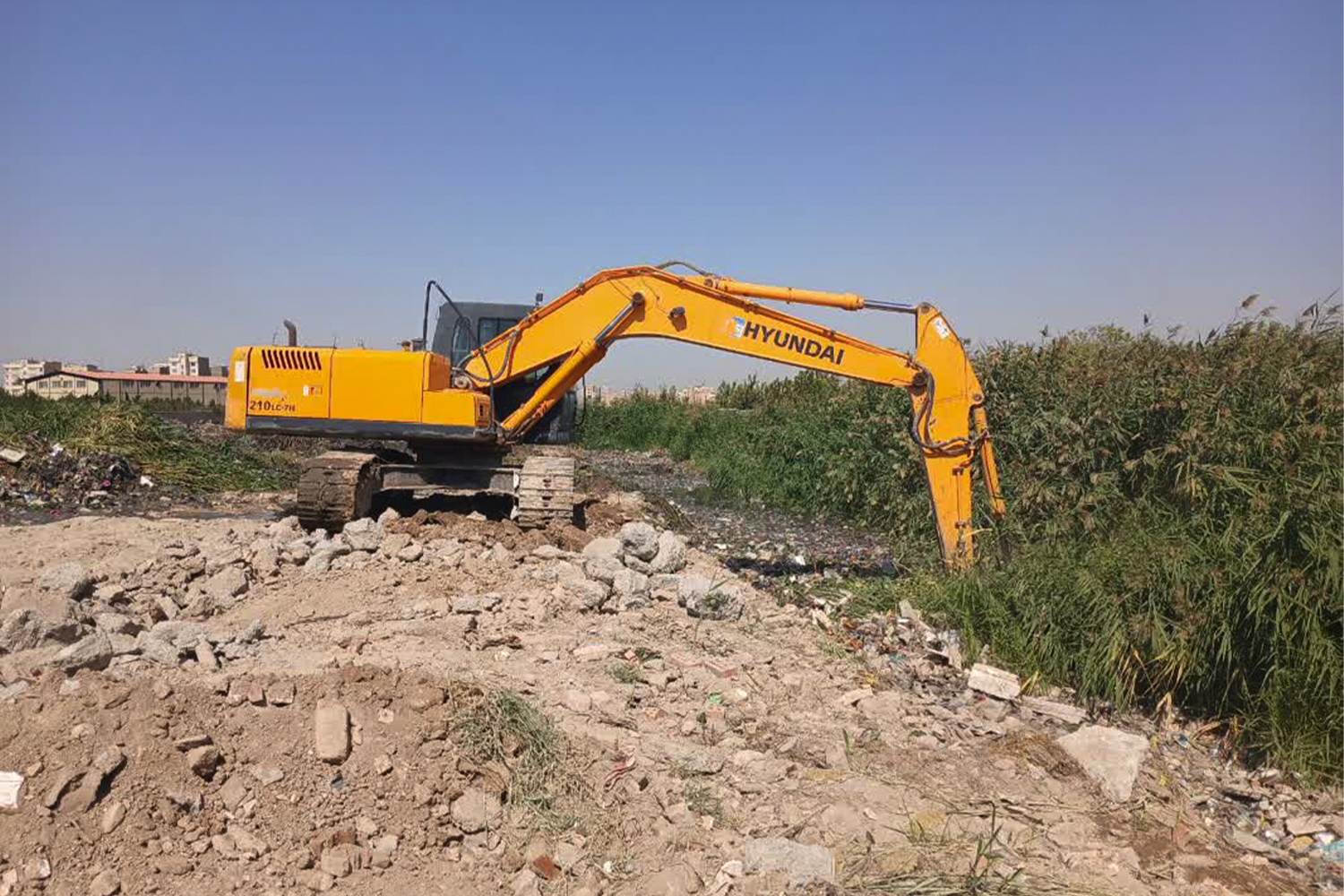 لایروبی رودخانه سیاه آب به طول یک کیلومتر توسط امور منابع آب رباط کریم