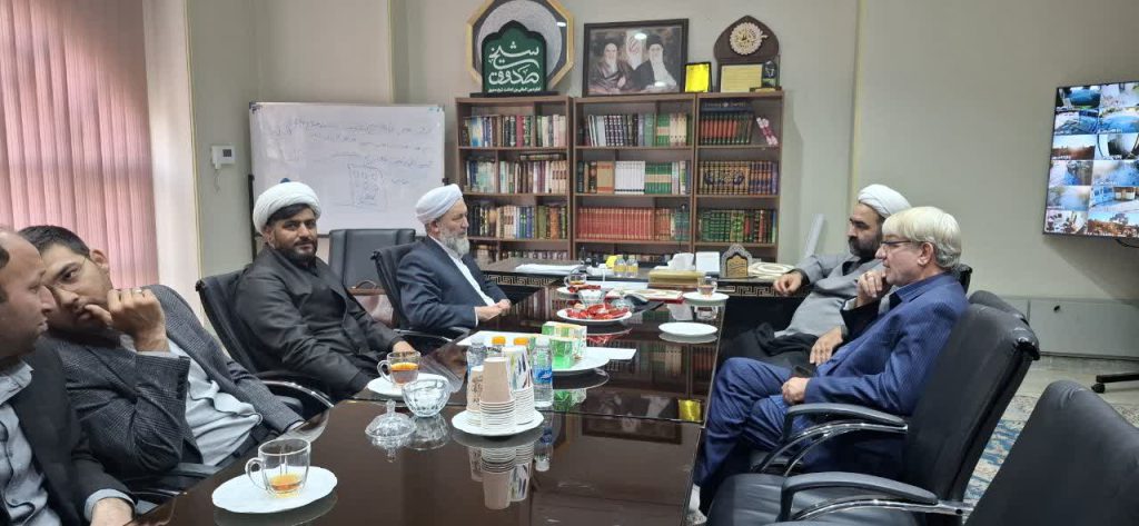حضور دو مسئول در آستان حضرت شیخ صدوق