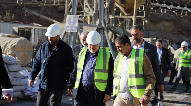 بازدید استاندار تهران از  سامانه انتقال آب نشتی سد لار/پیشرفت ۵۰ درصدی تونل انتقال آب سد لار؛ امیدی برای تأمین پایدار آب شرب تهران